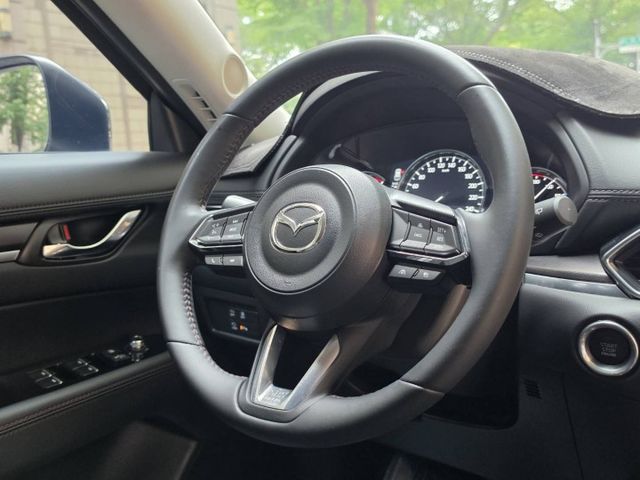 質感內裝~都在原廠保養~原鈑一手車!!!  第9張相片
