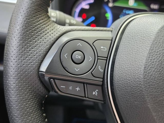 油電旗艦型~里程3萬8少跑~實車在店  車況優!!  第7張相片