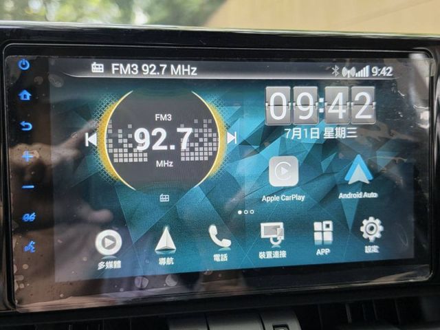 油電旗艦型~里程3萬8少跑~實車在店  車況優!!  第13張相片