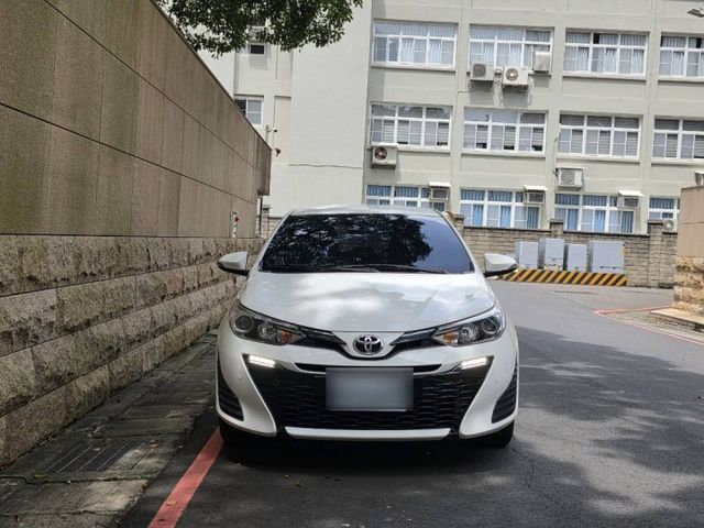 豪華版~女用一手車~里程4萬3 都在原廠保養~有i-key 恆溫 影音!!!  第2張相片
