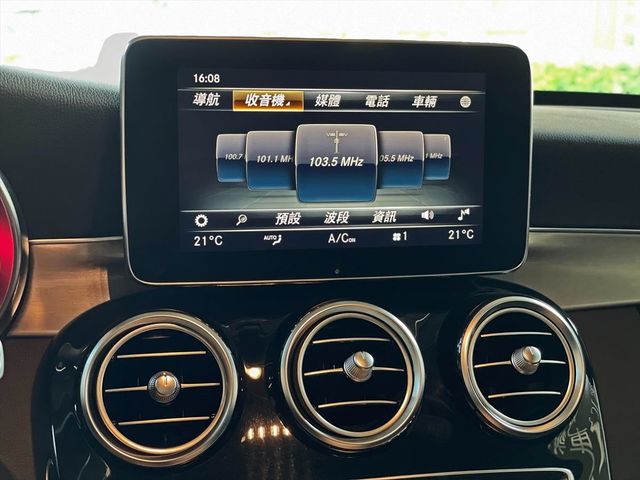 BENZ C250  第6張相片