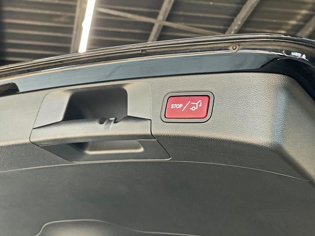 BENZ C250  第14張相片