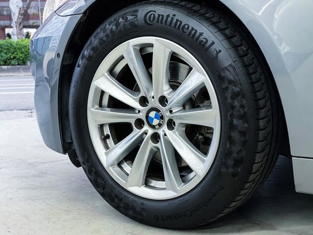 BMW 520I  第13張相片
