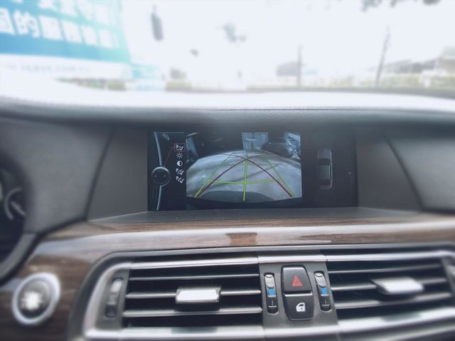 2009總代理730LI~~~  第12張相片