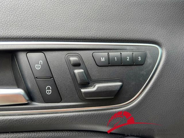 倒車顯影/電動記憶座椅/定速/換檔撥片  第11張相片