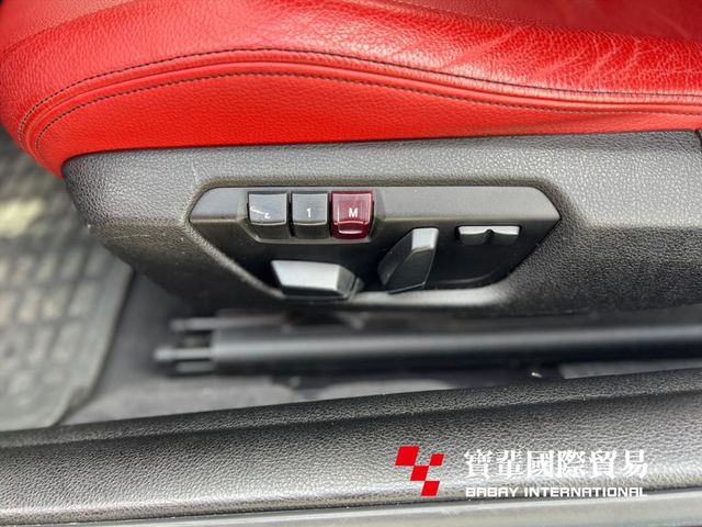 紅內裝/電動記憶座椅/倒車顯影/天窗  第12張相片