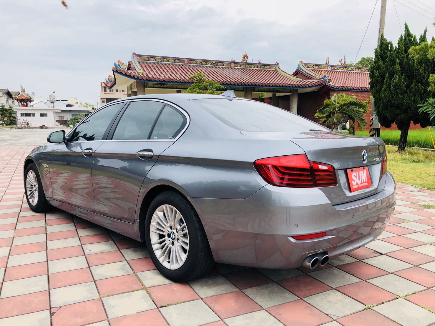 BMW 5 SERIES SEDAN F10 2014領牌 520D 小改款 天使眼 全原廠保養 僅跑2萬公里!!!!  第18張相片