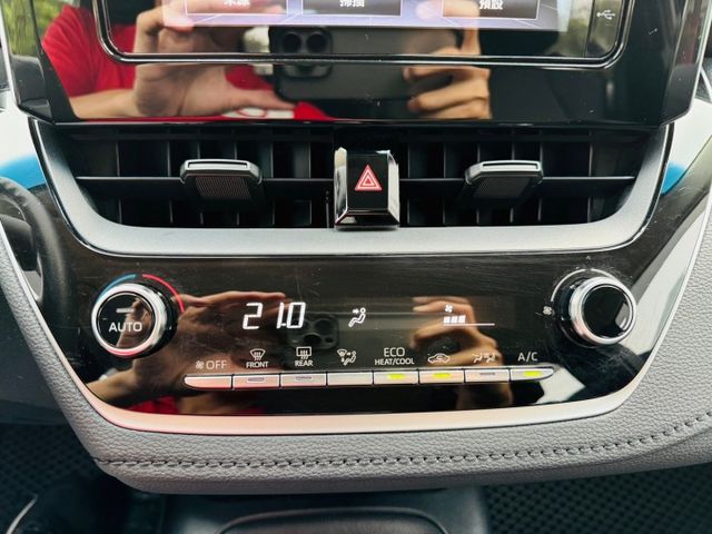僅跑4萬多公里！新車保固車！ACC、倒車顯影、GARMIN導航  第12張相片