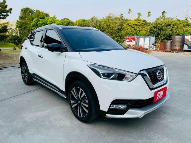 全車原版件！頂規、３６０度環景、盲點、僅跑5萬公里！  第3張相片