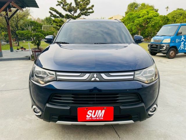 在地車！全車原版件！I-KEY、安卓機、倒車顯影、衛星導航  第2張相片