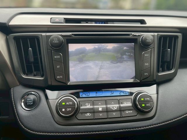 一手車！定速、Ｉ－ＫＥＹ、倒車顯影、衛星導航  第6張相片