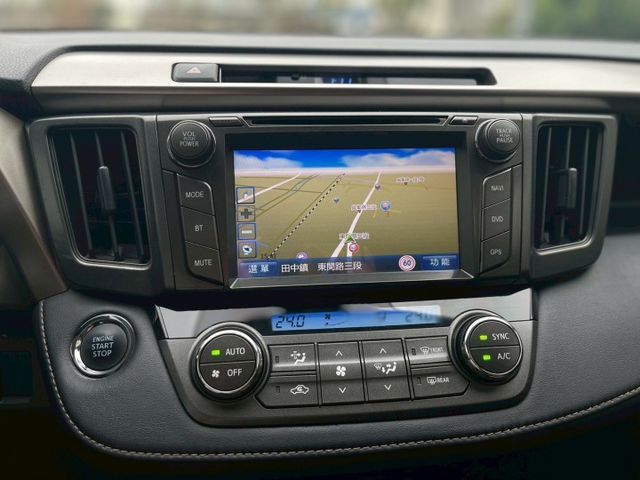 一手車！定速、Ｉ－ＫＥＹ、倒車顯影、衛星導航  第7張相片