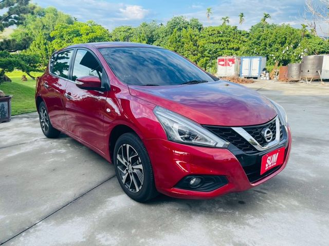 僅跑1萬多公里！新車保固中．．．原版鍵、頂規、I-KEY、定速、盲點、倒車顯影  第3張相片