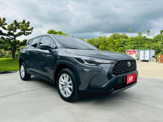 全車原版件、 I-KEY 、定速 、光感應頭燈 、 ACC主動跟車系統、 AEB自動緊急煞車系統、 車道維持輔助系統  第3張相片