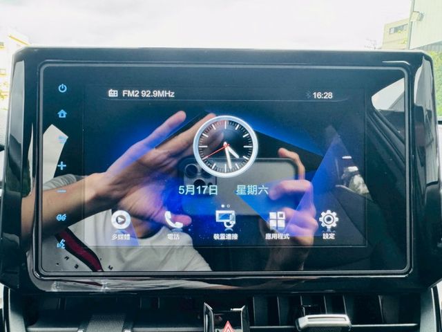 全車原版件、 I-KEY 、定速 、光感應頭燈 、 ACC主動跟車系統、 AEB自動緊急煞車系統、 車道維持輔助系統  第8張相片
