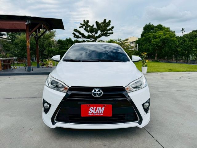 不敗經典小車  一年跑不到一萬公里✅I-KEY ✅恆溫空調✅兒童安全鎖✅導航✅藍芽✅倒車影像✅音響快撥鍵  第2張相片