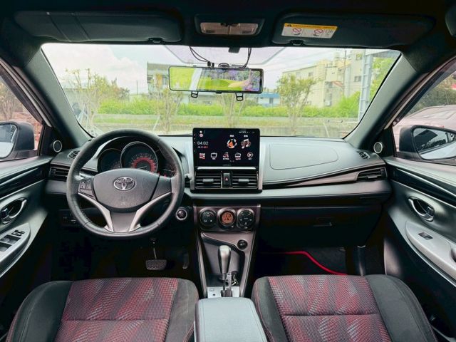 不敗經典小車  一年跑不到一萬公里✅I-KEY ✅恆溫空調✅兒童安全鎖✅導航✅藍芽✅倒車影像✅音響快撥鍵  第10張相片