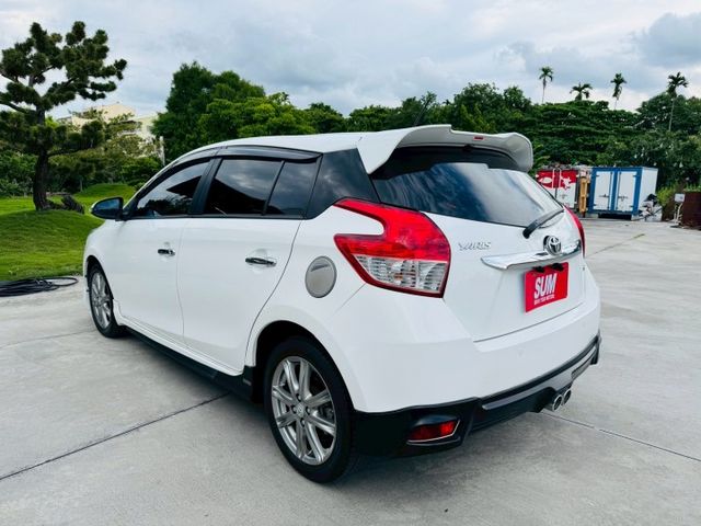 不敗經典小車  一年跑不到一萬公里✅I-KEY ✅恆溫空調✅兒童安全鎖✅導航✅藍芽✅倒車影像✅音響快撥鍵  第13張相片