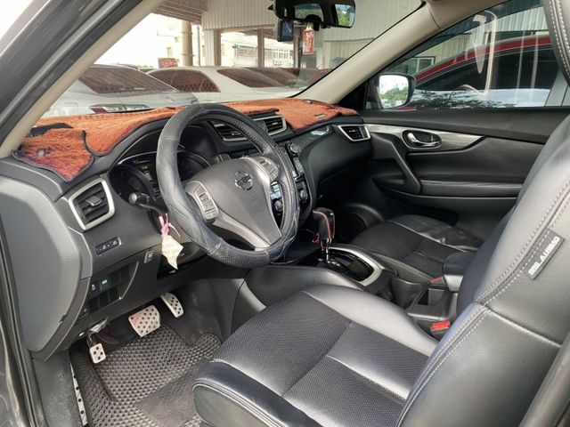 X-TRAIL  第2張相片