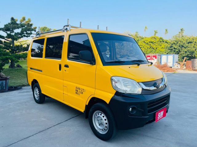 發財好夥伴 載貨商用 都好用  全車原版件！僅跑１１萬公里！  第3張相片