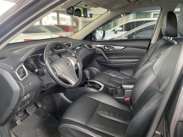 X-TRAIL  第3張相片