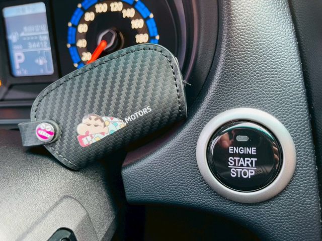 全原廠保養、全車原版件、僅跑3萬公里、定速、音響快控、環景系統、安卓機、電尾門、恆溫空調、電子後視鏡  第3張相片