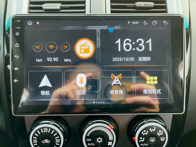 全原廠保養、全車原版件、僅跑3萬公里、定速、音響快控、環景系統、安卓機、電尾門、恆溫空調、電子後視鏡  第6張相片