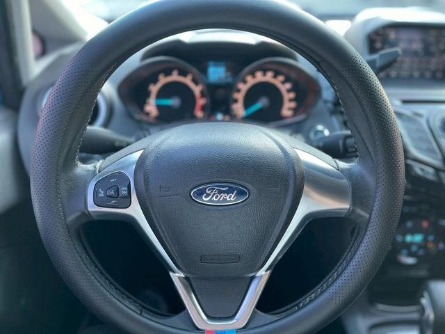 1.0渦輪增壓 運動型  全車原版件  省油省稅金 免鑰匙啟動  方向盤快控鍵 安卓機 倒車影像 衛星導航  第8張相片