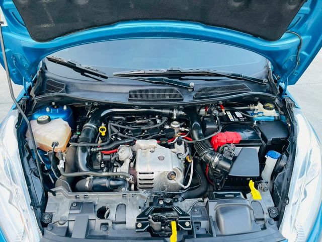 1.0渦輪增壓 運動型  全車原版件  省油省稅金 免鑰匙啟動  方向盤快控鍵 安卓機 倒車影像 衛星導航  第16張相片