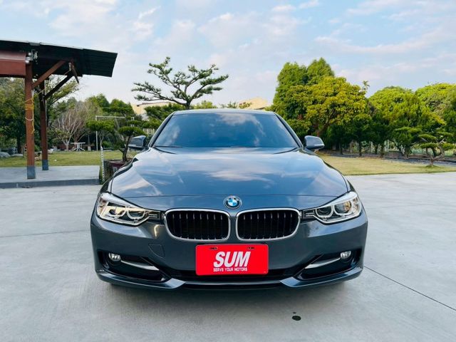 僅跑12萬公里、一手車庫車、F30渦輪增壓、環保無損免花、氣氛超好、全車原版件、底盤安靜無異音、絕無惡操過!!!  第2張相片