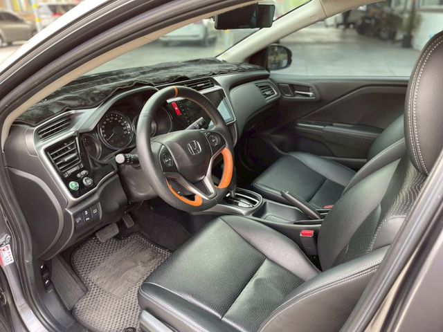 小改款、全車原版件、vti-s、換檔撥片、安卓機、6安氣囊、日行燈、巡跡防滑  第5張相片