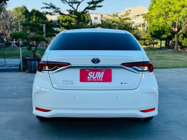 全車原版件！油電、僅跑8000公里、新車保固中!  第18張相片