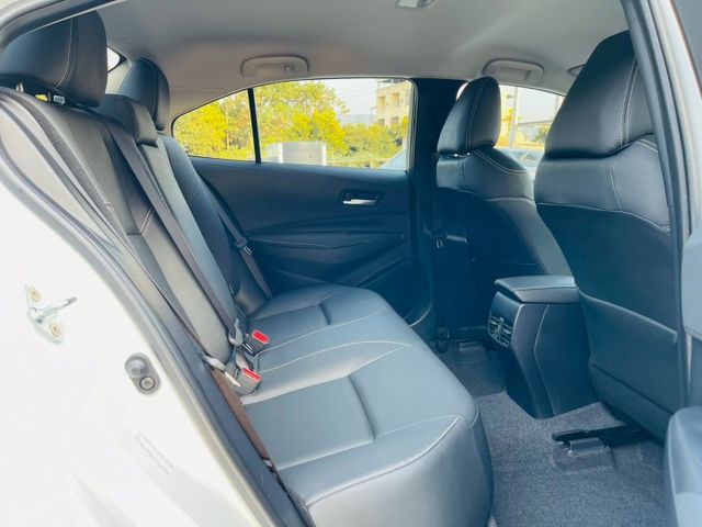 豪華版、全車原版件！新車保固中！僅跑7000公里！里程保證！  第10張相片