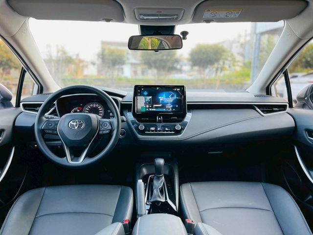 豪華版、全車原版件！新車保固中！僅跑7000公里！里程保證！  第18張相片