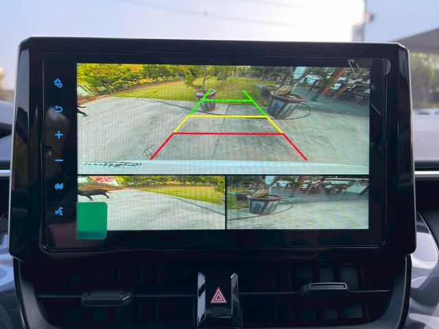 豪華版、全車原版件！新車保固中！僅跑3000公里！里程保證！  第13張相片