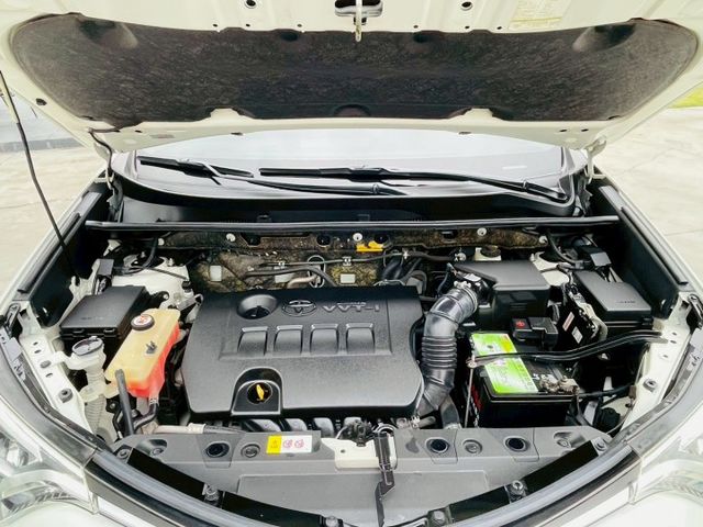 稀有尊爵版、ACC跟車、全車原版件、僅跑10萬公里、里程保證!  第3張相片