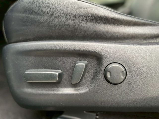 稀有尊爵版、ACC跟車、全車原版件、僅跑10萬公里、里程保證!  第7張相片