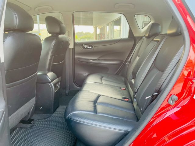 旗艦版  免鑰匙、CarPlay、全車原版件、女用一手車、盲點系統、僅跑5萬公里  第13張相片