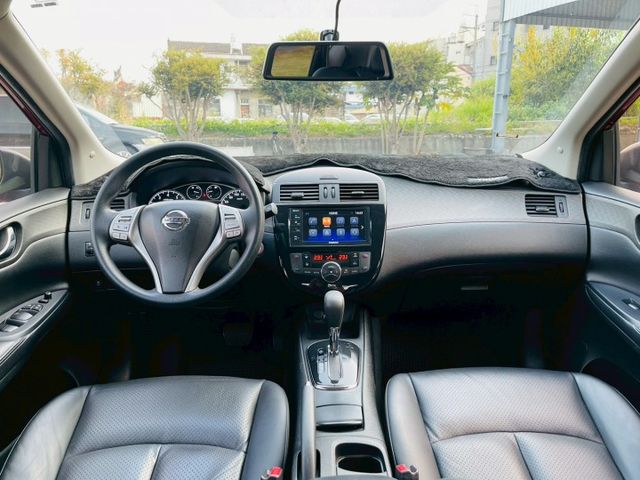 旗艦版  免鑰匙、CarPlay、全車原版件、女用一手車、盲點系統、僅跑5萬公里  第15張相片