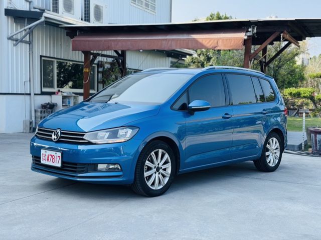 5+2人座、1.4渦輪增壓、底盤安靜無異音、全車原版件、電尾門、雙區恆溫、無漏油(車輛整備中)  第1張相片