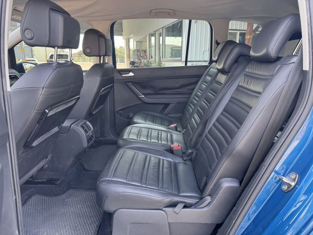 5+2人座、1.4渦輪增壓、底盤安靜無異音、全車原版件、電尾門、雙區恆溫、無漏油(車輛整備中)  第6張相片