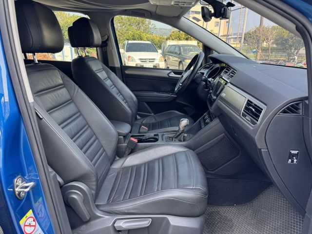 5+2人座、1.4渦輪增壓、底盤安靜無異音、全車原版件、電尾門、雙區恆溫、無漏油(車輛整備中)  第7張相片