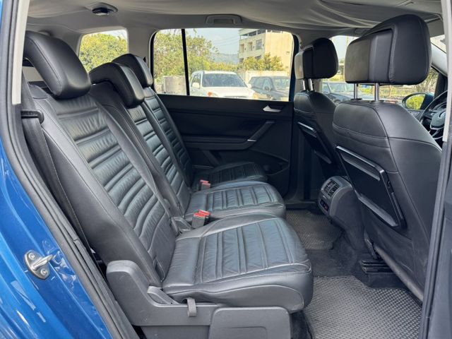 5+2人座、1.4渦輪增壓、底盤安靜無異音、全車原版件、電尾門、雙區恆溫、無漏油(車輛整備中)  第8張相片