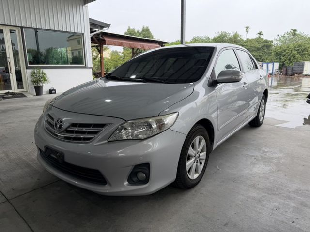 全車原版件、全原廠保養！在地一手車、定速、恆溫、僅跑１５萬公里！  第1張相片