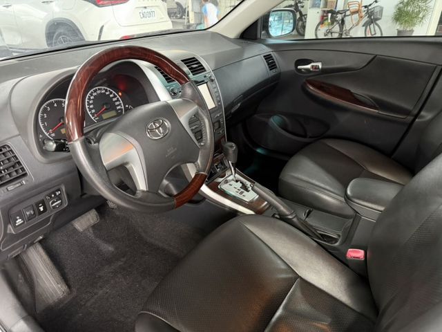 全車原版件、全原廠保養！在地一手車、定速、恆溫、僅跑１５萬公里！  第2張相片