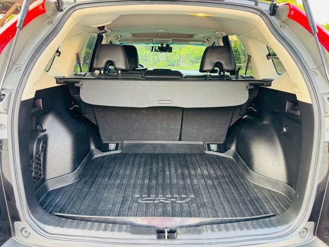 超漂亮氣氛、全車原版件、僅跑13萬公里、加裝安卓機、APPLE CARPLAY、環景系統、VTI-S版、換檔撥片、天窗  第18張相片