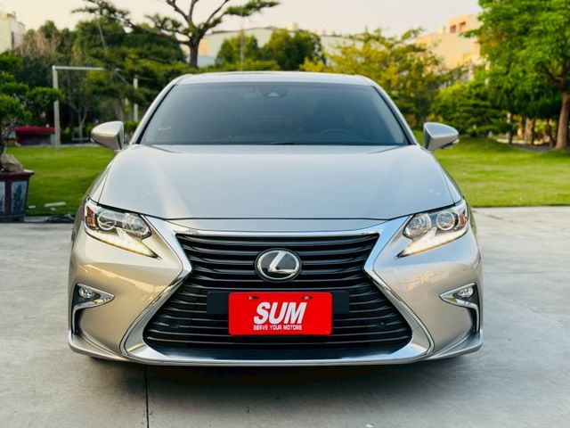 全車原版件、氣氛綿密、雙電動座椅、ACC跟車系統、車道偏移警示、天窗、免鑰匙啟動、僅跑10萬公里  第2張相片