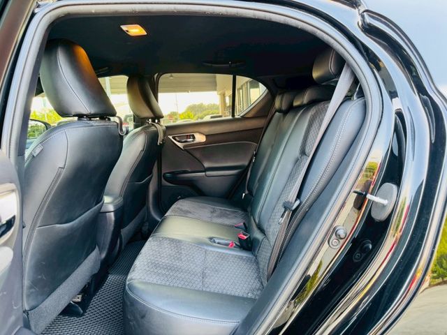 稀有F-SPORT版、大電池已更換、全車原版件、加裝安卓機、環景系統  第10張相片