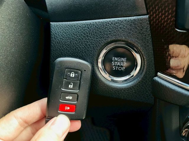 S+版、全車原版件、僅跑13萬公里、氣氛超綿密!!! 前車主用心顧車、米其林輪胎  第9張相片