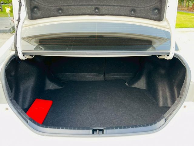 S+版、全車原版件、僅跑13萬公里、氣氛超綿密!!! 前車主用心顧車、米其林輪胎  第18張相片